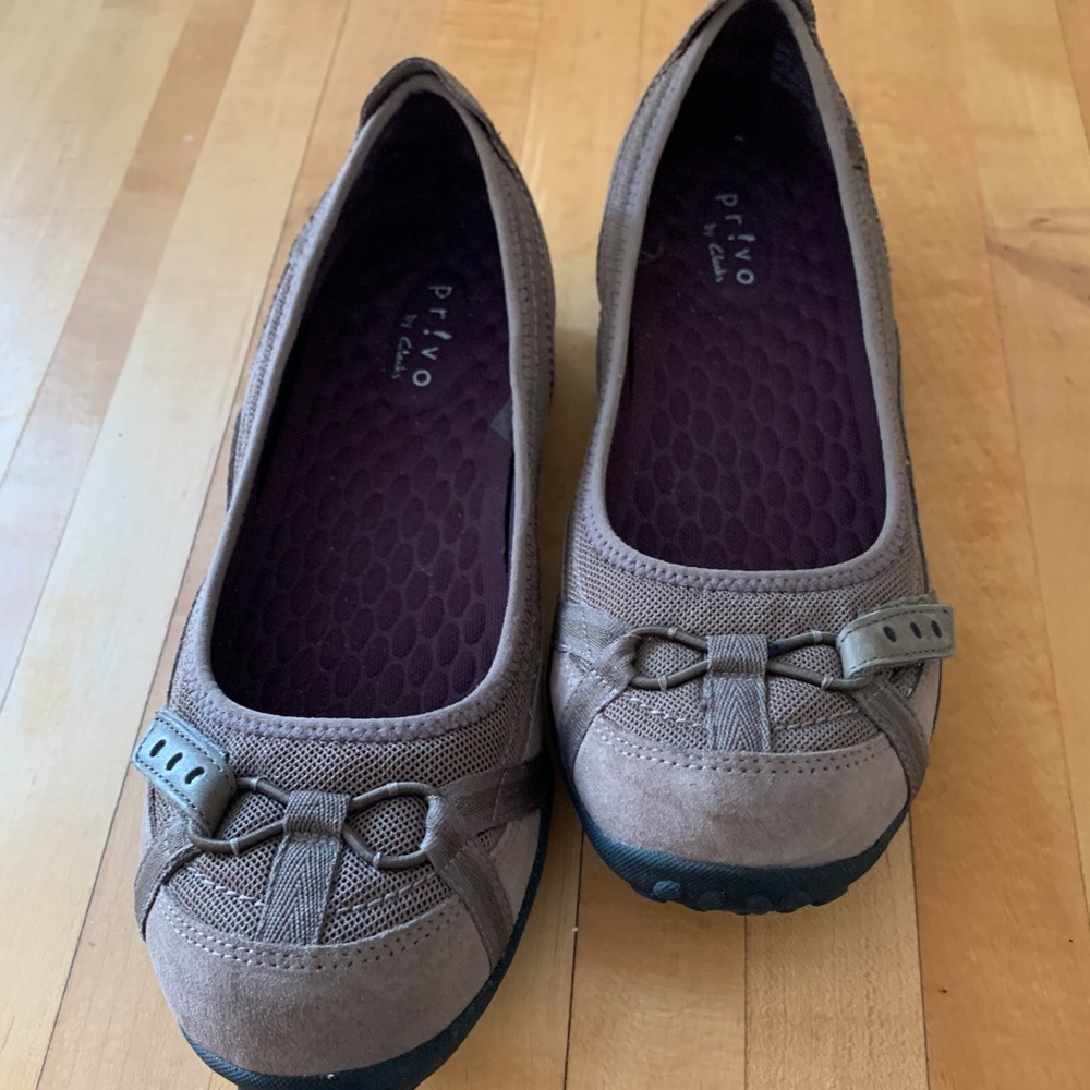 PRIVO CLARK’S WOMENS SHOES SIZE 9.5